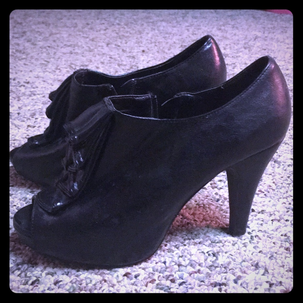 Black heels